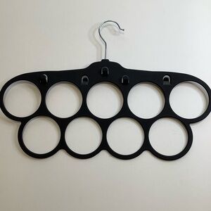 2/$30 SCARF ORGANIZER Black Silicone Multi-Loop Scarf & Jewellery Hanger